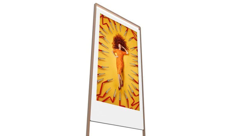Freistehendes Doppelseitiges Digitales Werbedisplay mit 43 Zoll oder 55 Zoll SuperSlim