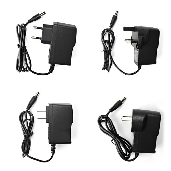 Zubehör: Netzteil 5.5 × 2.1 mm 5 V/2 A