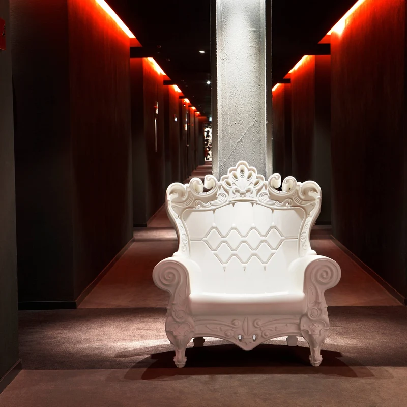 Slide Design Queen Of Love Armchair
