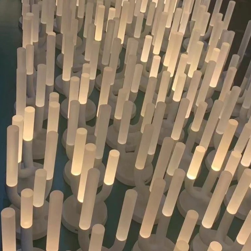 Slide Design Luna Table Lamp