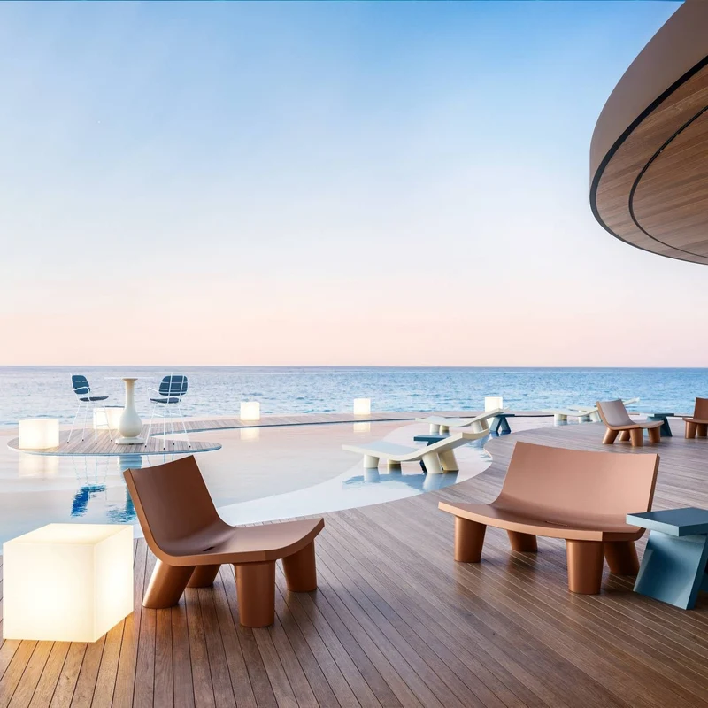 Slide Design Low Lita Lounge Chair