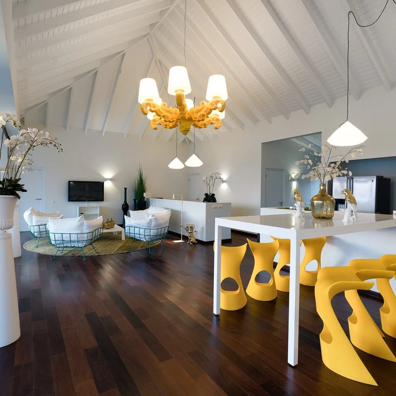 Slide Design Koncord High Stool