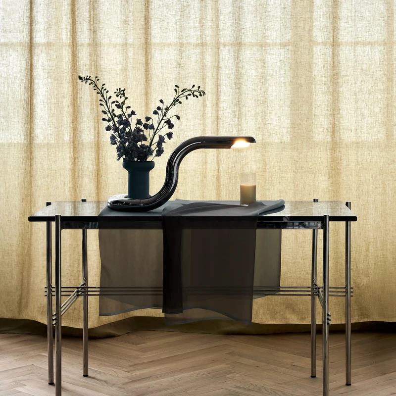 Gubi TS Desk