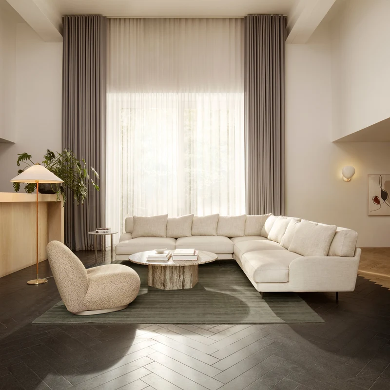 Gubi IOI Side Table