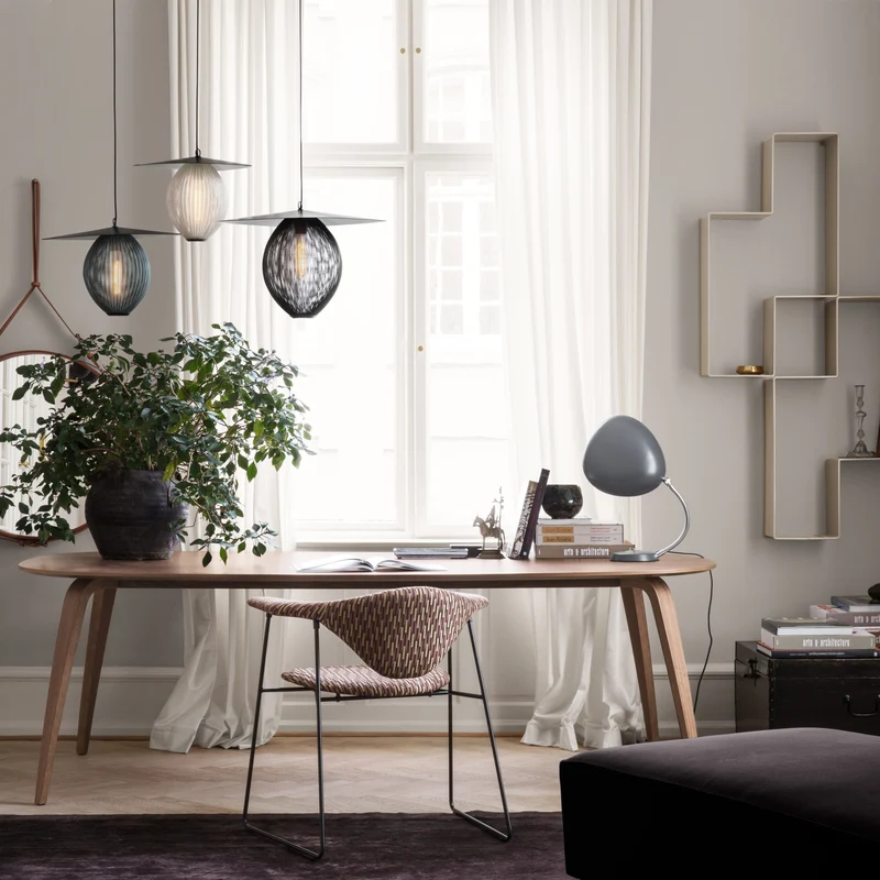 Gubi GUBI Elliptical Dining Table