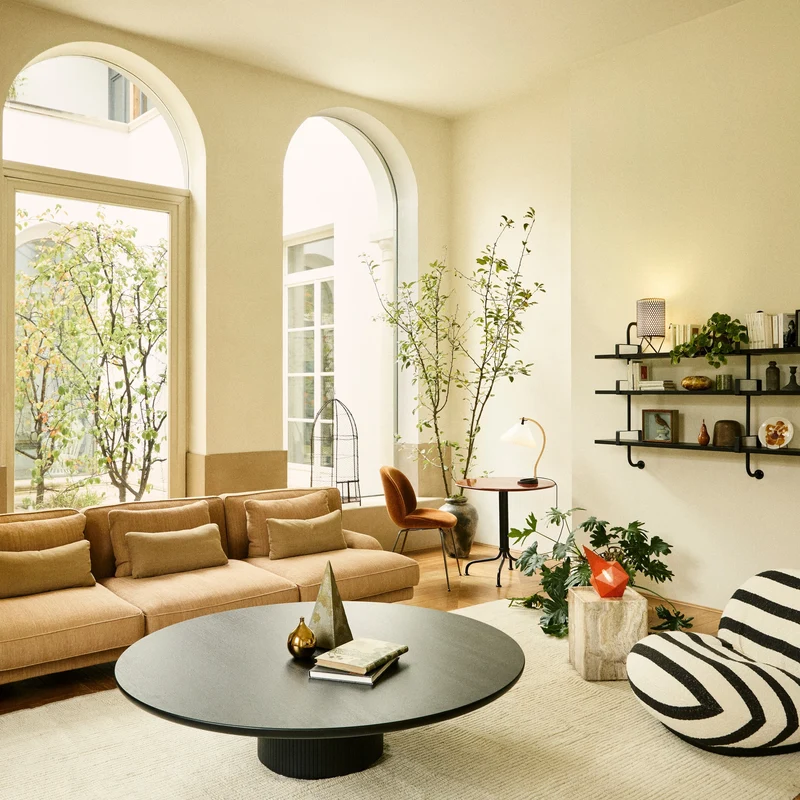 Gubi Carmel Bistro Lounge Table