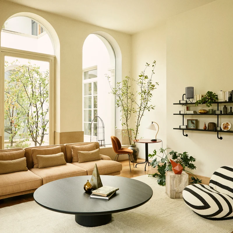 Gubi Carmel Bistro Lounge Table