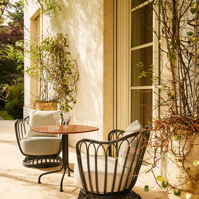 Gubi Carmel Bistro Lounge Table