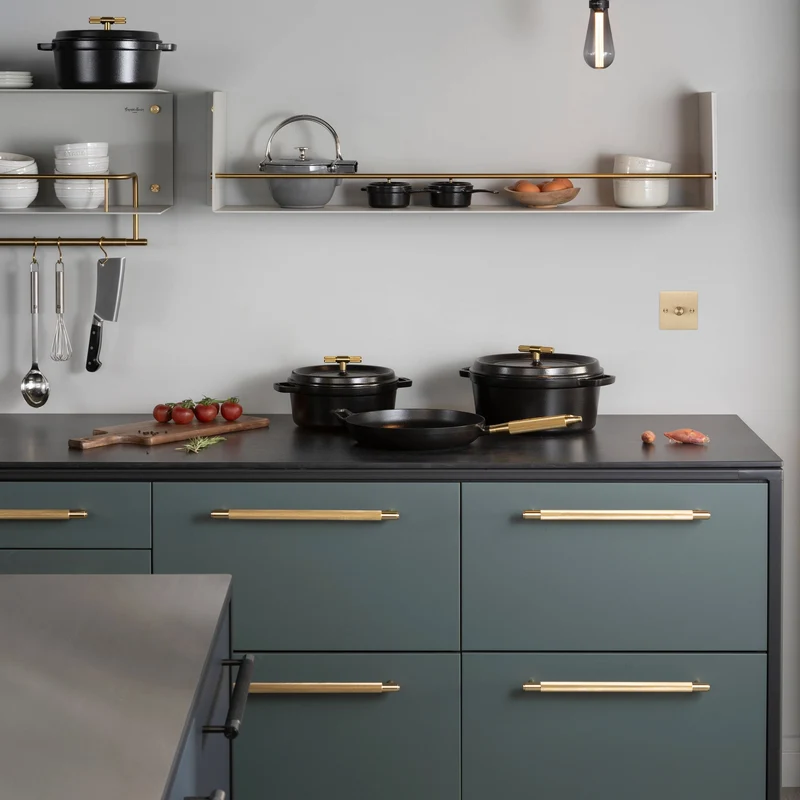 Buster + Punch Staub Cocotte Cross