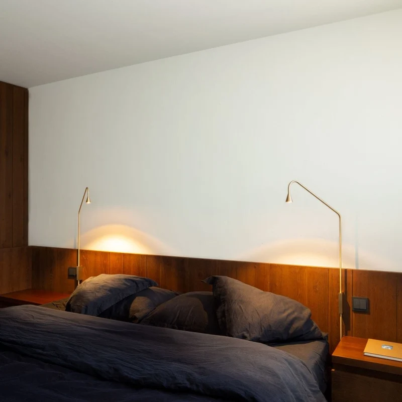 Trizo21 Austere Wall Lamp with Plug