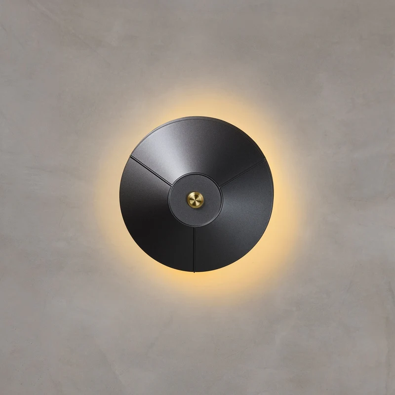 Minale 2Shades Closed Wall Lamp
