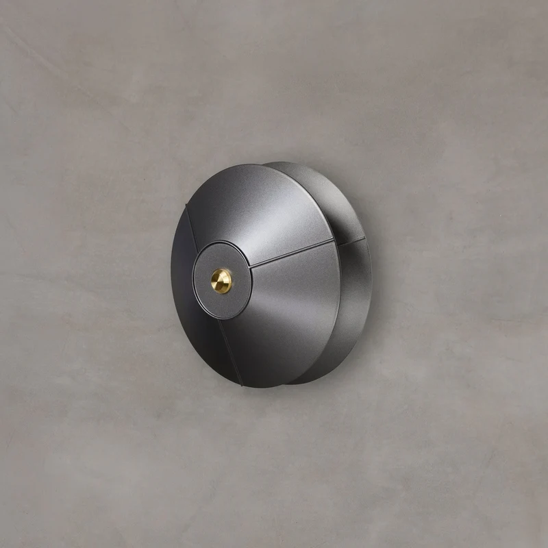 Minale 2Shades Closed Wall Lamp