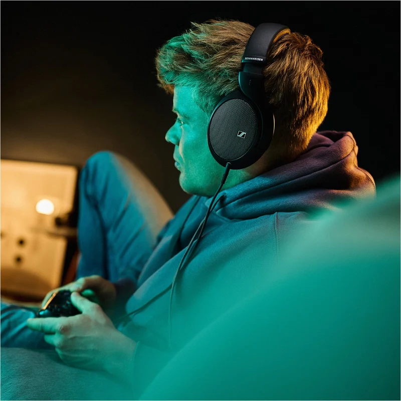 HD 550