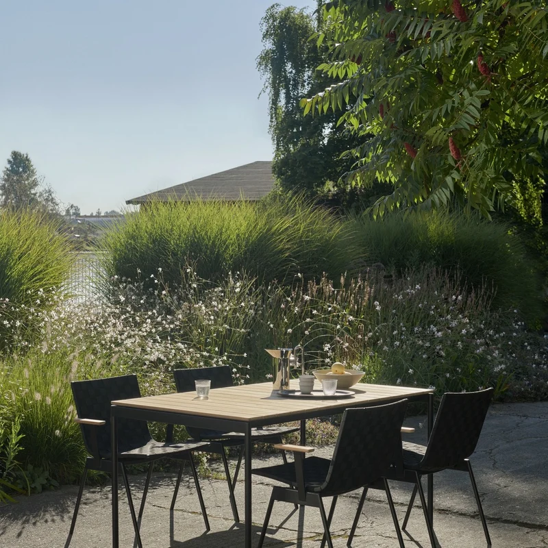 &Tradition Ville Outdoor Dining Table AV25