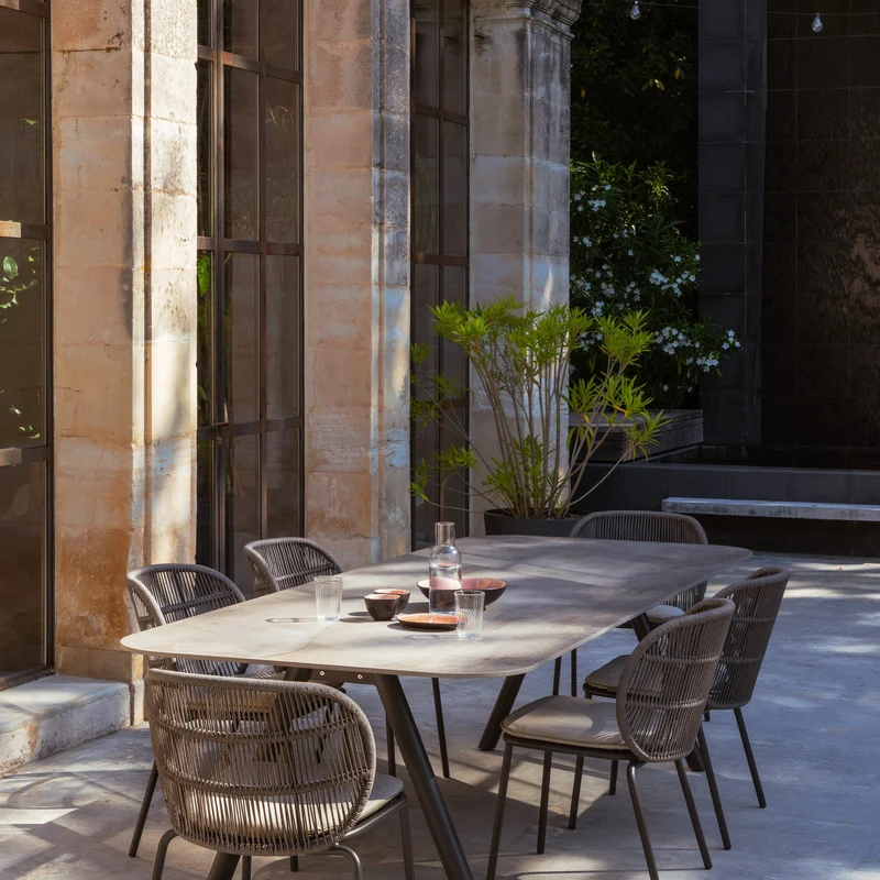 Vincent Sheppard Kodo Dining Table