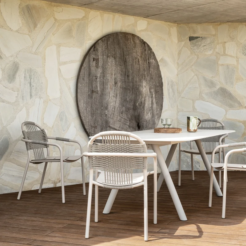 Vincent Sheppard Kodo Dining Table