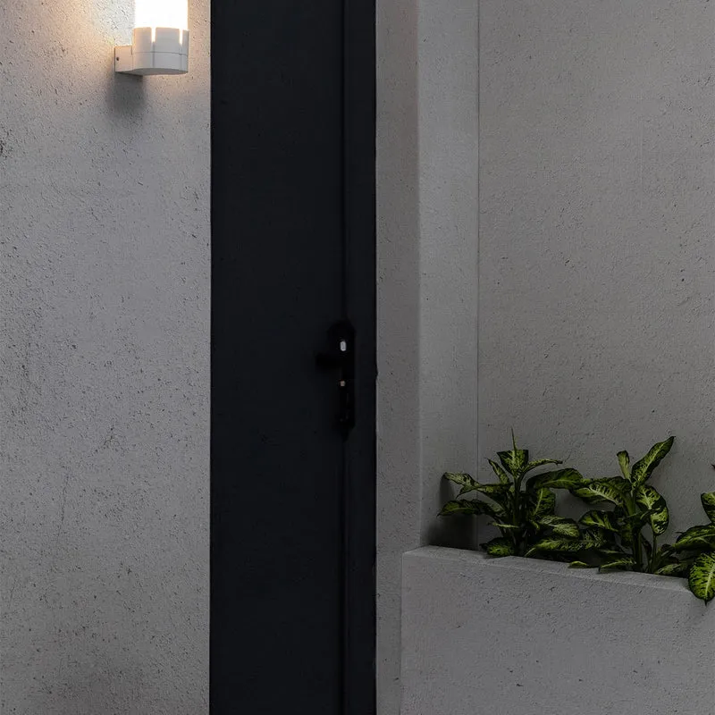 Faro Tram Wall Lamp