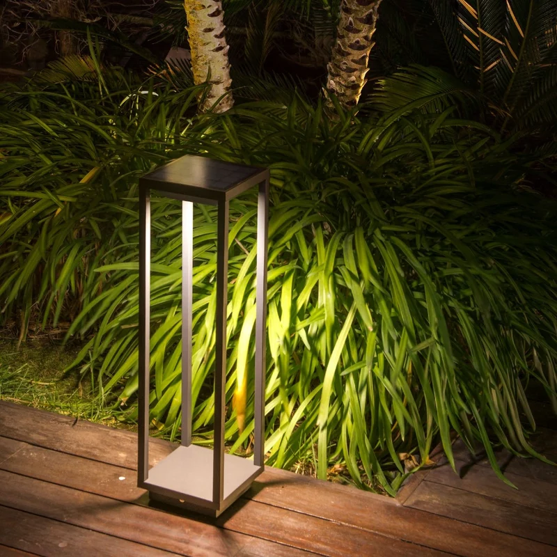 Faro Saura Solar Beacon Lamp