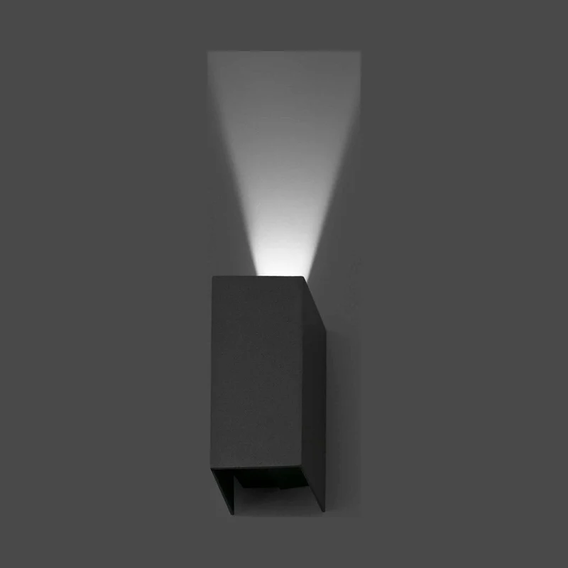 Faro Blind Wall Lamp