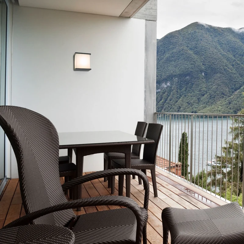 Faro Kubick Wall Lamp