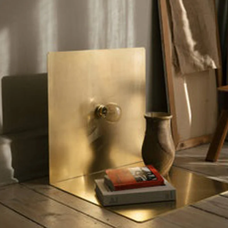 Frama 90° Floor Light