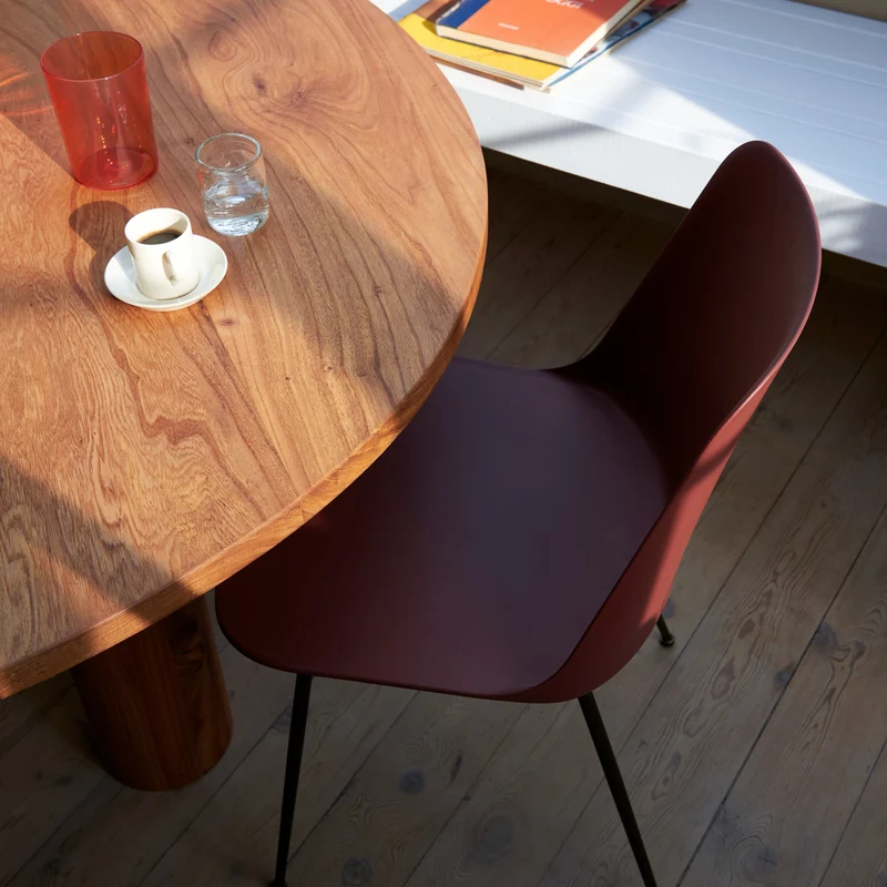 &Tradition Rely Side Chair HW6
