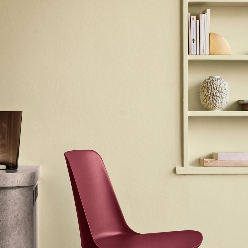 &Tradition Rely Side Chair HW6