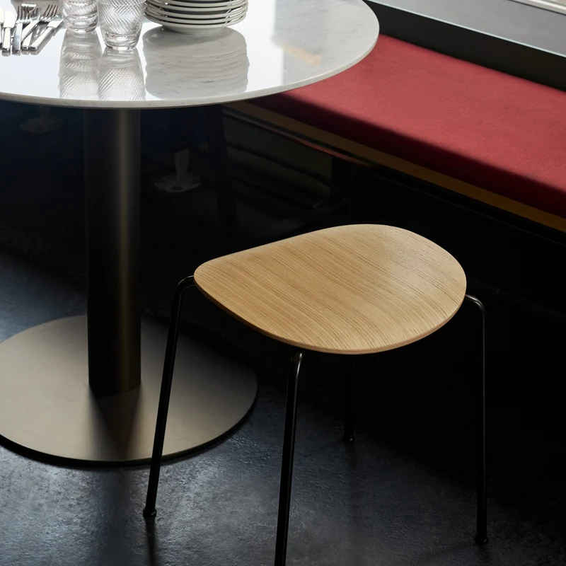 &Tradition Pavilion Stool AV36