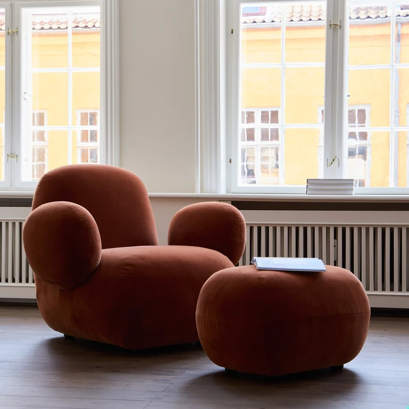 101 Copenhagen Toe Ottoman