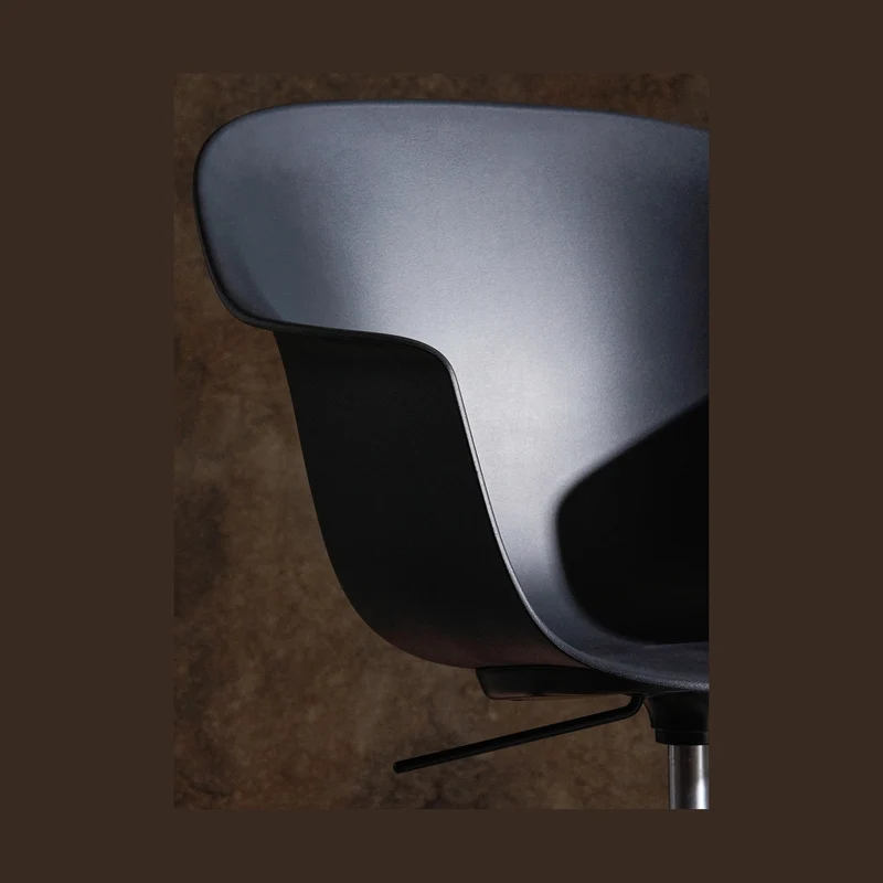 Gubi Bat Meeting Chair