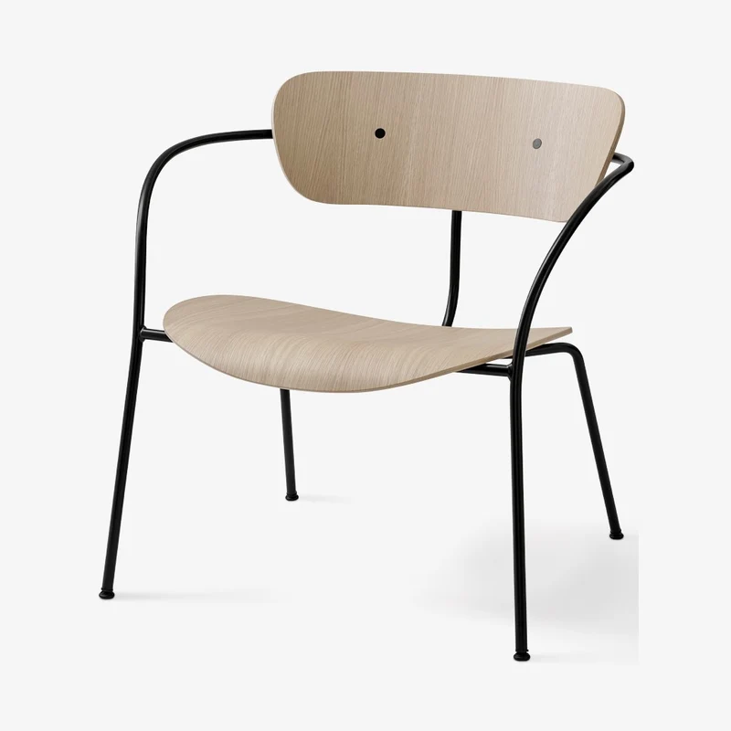 &Tradition Pavilion Lounge Chair AV5