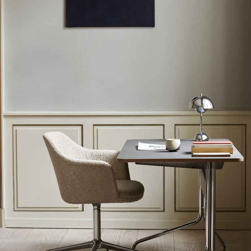 &Tradition Pavilion Desk AV16