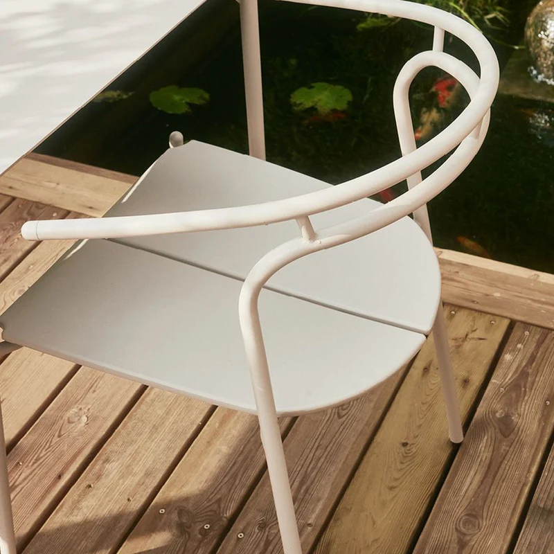 AYTM Novo Outdoor Dining Chair