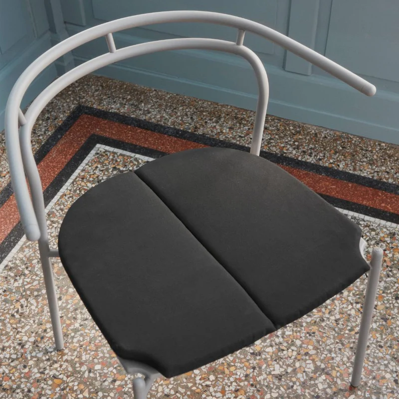 AYTM Novo Outdoor Dining Chair