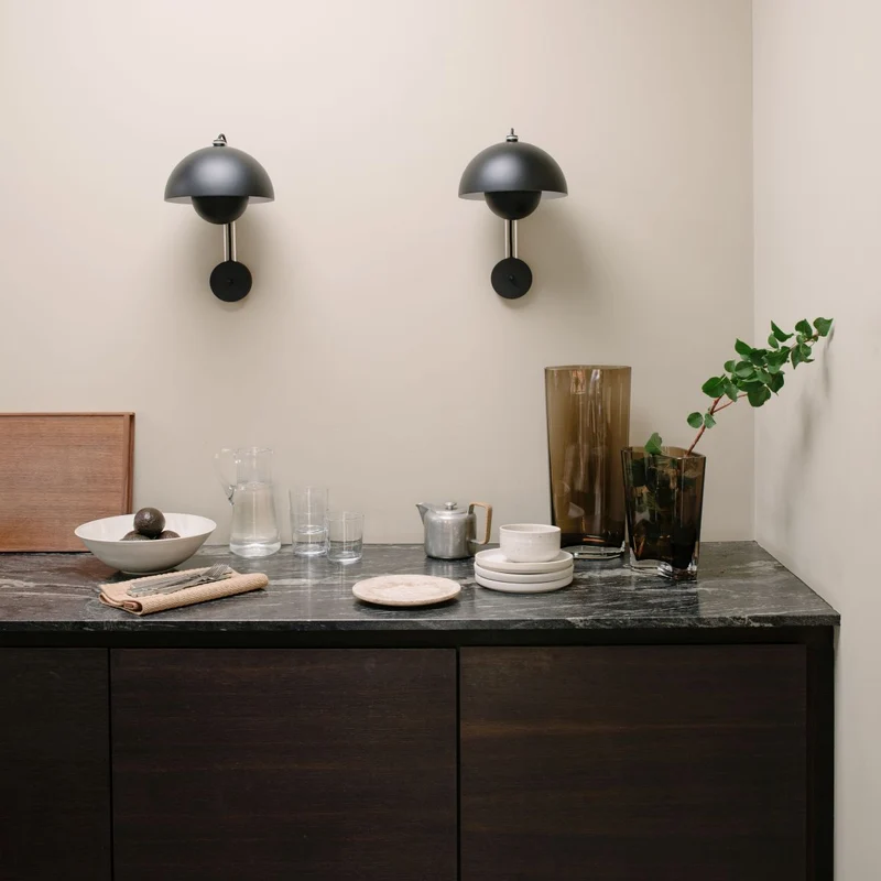 &Tradition Flowerpot VP8 Wall Lamp - UK Version