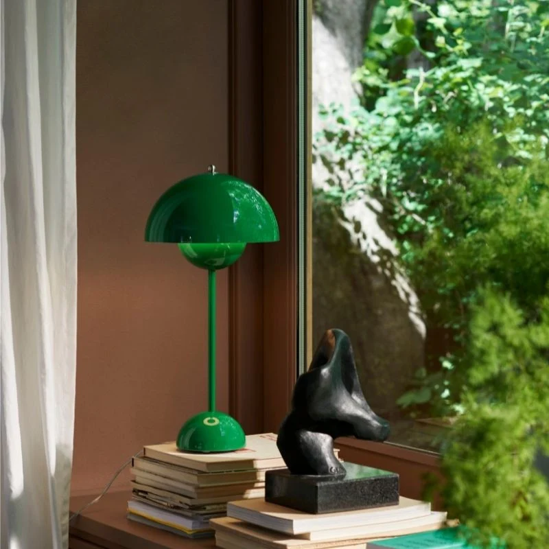 &tradition Flowerpot VP3 Table Lamp - UK Version