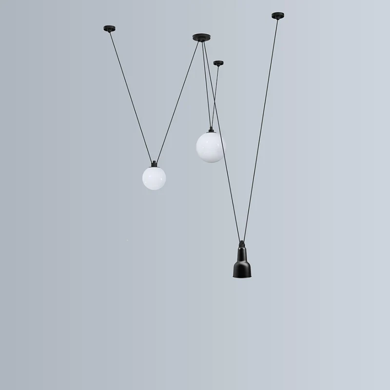 DCWéditions Les Acrobates de Gras N°325 Pendant
