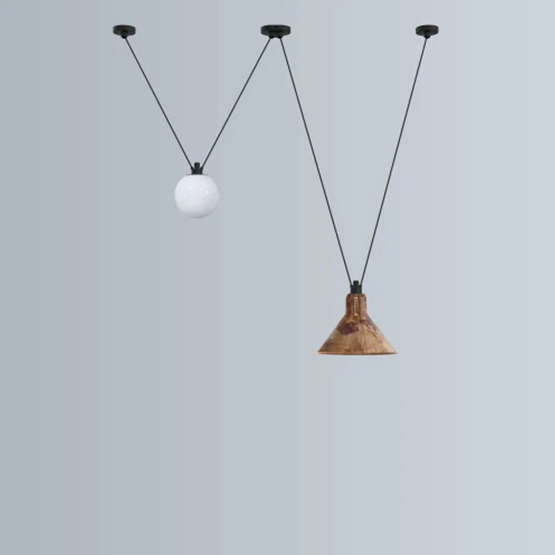 DCWéditions Les Acrobates de Gras N°324 Pendant