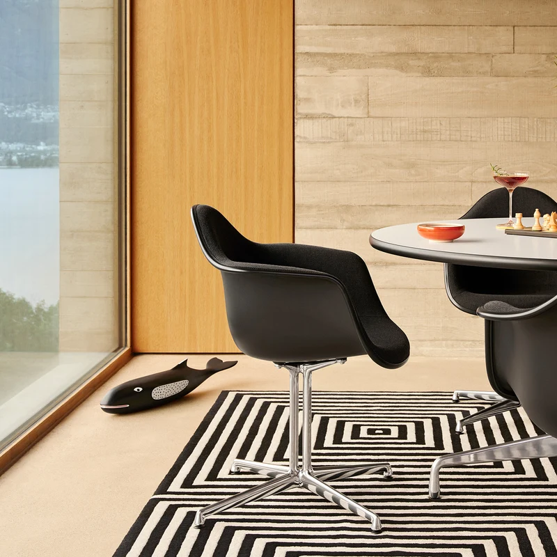Vitra Eames House Whale