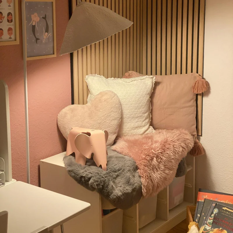 Vitra Eames Elephant Small