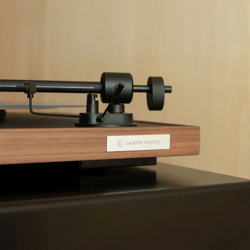 La Boite concept Square CC Vinyl Turntable